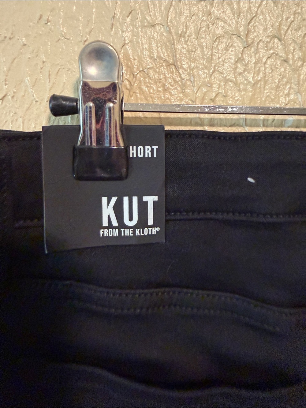 Kut From The Kloth Gidget Rollup Black Short Size 10 Super Stretchy - Picture 5 of 7